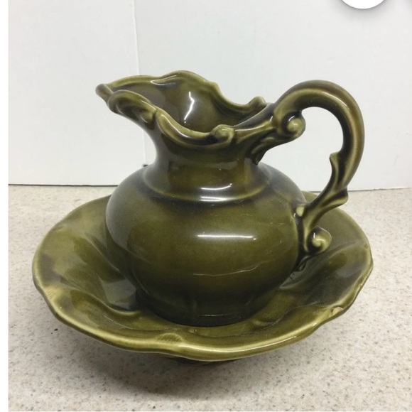 McCoy VTG USA collectable Olive Green Ceramic Pitcher Basin Set Art pottery - Picture 2 of 5